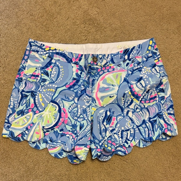 Lilly Pulitzer Buttercup Stretch 5" Inseam Shorts - Picture 2 of 5